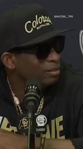 Que de mi te hace pensar que tu opinión de mi me importa más que mi propia  opinión de mi?