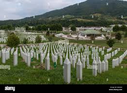 Tombs, Srebrenica Genocide Graves ...