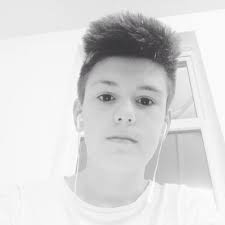 Aiden Jackson (@Aiden_Jackson_)