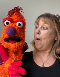 First Day of Christmas is a Puppet pattern for FREE. A Fuddle pattern. This  is a no foam pattern, great as a practice puppet. The head has a stuffed  skull.