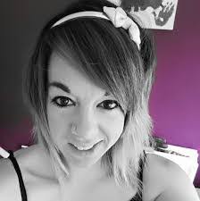 Cat Summers's Instagram, Twitter & Facebook