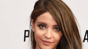 Jamie Faber: 'In de eerste maand van mijn zwangerschap kreeg ik m'n eerste  klap'