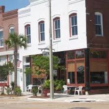 Bj S Pizza St George Island Fl Honey Hole Liquors In Downtown Apalachicola Florida Oysters Pearls Oysters And Pearls Blog Apalachicola Oysters Apalachicola Florida Saint George Is