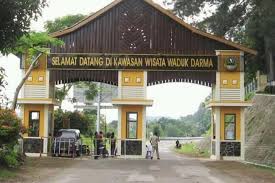 Pengelola wisata waduk darma kuningan, adam firdaus, menyebut program tersebut diadakan dalam rangka memeriahkan hari ulang tahun (hut) ri ke 75 yang jatuh tahun ini. Tiket Masuk Dan Lokasi Objek Wisata Waduk Darma Kuningan Jawa Barat Kuningandistrict