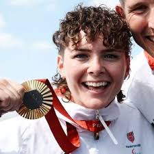 Lauren Rowles (@laurenrowles)