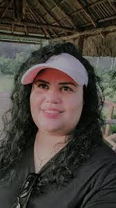 Doris Valdes's Instagram, Twitter & Facebook