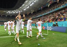 На чемпионате европы завершилась стадия 1/8 финала турнира. D29qdsjoykwo1m