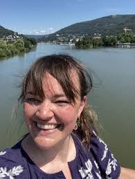 Wendy Lilley's Instagram, Twitter & Facebook