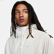 Nike FB7397-010 M NK CLUB WVN FZ Men's Jacket Black/White Size XL: Buy  Online at Best Price in UAE