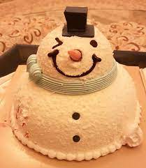 An Ice Cream Cake From Baskin Robbins For A Special Occasion For A Special Person Cake Icecream Snowman Baskinrobbins