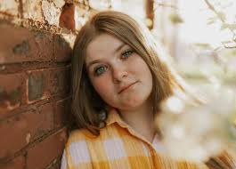 I had so much fun with this beautiful senior last night, kicking off my  senior sessions for the year. Ann holds such a special place in my heart  and it was such