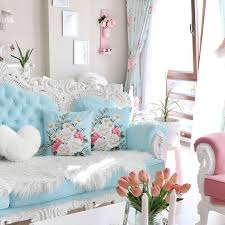 Çalışma masası genelde örtü ile kullanılmaz; Realhomes Evimde Bambaska Urunler Kirlent Fon Perde Masa Ortusu Runner