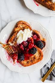 Ricotta French Toast With Easy Blackberry Compote Recipe Ricotta French Toast Bakery Recipes Sweet Breakfast