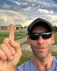 Should the show participant stay