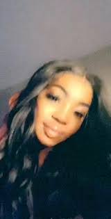 Amazon.com: Peluca Connie de malla frontal, con línea de cabello de  crecimiento natural, 150 % densidad, brasileño, pelo remi de 13 x 4  pulgadas, rizado, cabello humano de color natural, para mujer