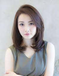 大人キレイ小顔長め前髪 nb 104 ヘアカタログ 髪型 ヘアスタイル afloat アフロート 表参道 銀座 名古屋の美容室 美容院 ヘアモデル 前髪長め レイヤーカットヘア
