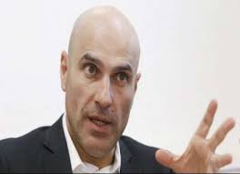 استجواب محامي إسرائيلي بارز في فضحية جنسية تهز القضاء