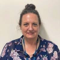 Amanda Cairns's Instagram, Twitter & Facebook