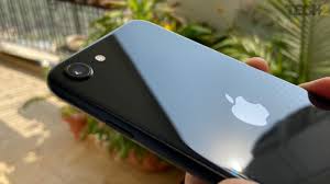 A2296 (global market) a2275 (usa, canada, puerto rico, u.s. Apple Iphone 11 Iphone Se 2020 Iphone Xr Get Price Cut Of Up To Rs 13 400 All You Need To Know Technology News Firstpost