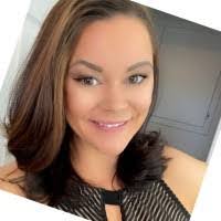 Andrea Hoffmeier's Instagram, Twitter & Facebook