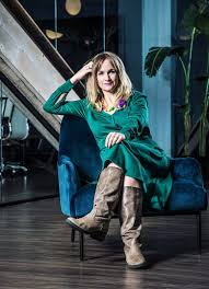 I asked those very questions to locals in victoria, and here's what they told me. Kwench Founder Tessa Mcloughlin Is Victoria B C S Culture Queen Douglas Magazine