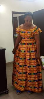Model de robe en pagne kita. Pin By Sana Mouna On Robe Africaine African Design Dresses African Fashion Skirts African Fashion Traditional