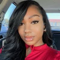 Brianna Richards's Instagram, Twitter & Facebook