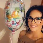 Elaine Dunk's Instagram, Twitter & Facebook