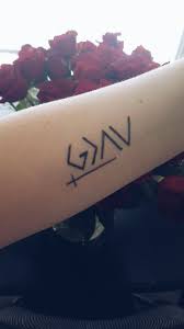 Hey taylor guess what taylor: What Does G V Mean Christan And Faith Based Tatoo Tattoos God Tattoos Stylist Tattoos