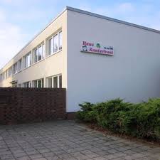 Hier gibt es für sie neun hervorragende ferienwohnungen, ungefähr 60 bis 80 quadratmeter groß und für zwei bis vier oder zwei bis sechs personen bestens geeignet. Stadt Grossraschen Hort Haus Kunterbunt