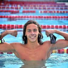 În prima semifinală, disputată în tokyo aquatics centre, david popovici a terminat cursa pe locul al patrulea. Caeleb Dressel Se Bhi Tez 16 Yr Old David Popovici