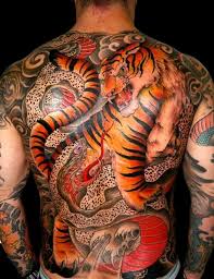 Tatouage Pour Homme Dos De Style Japonais Torso Tattoos Japanese Tattoo Full Back Tattoos