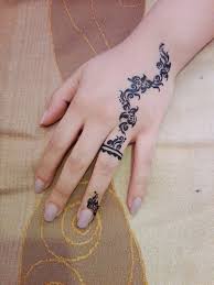 Pin By Elahe On Henna Simple Henna Tattoo Henna Tattoo Designs Simple Henna Tattoo Designs