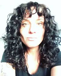 This is going to be the 1st part to showing you guys how i dry my hair ☺️first i root clip and air dry for as long as i see fit and then i. Embracing My Curly Hair And Why I Don T Use The Curly Girl Method
