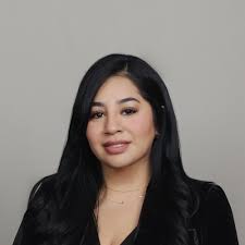 Jazmin Renteria's Instagram, Twitter & Facebook