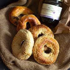 Bagel De Montreal Recette Authentique 196 Flavors Bagel Recipe Bagel Recipes