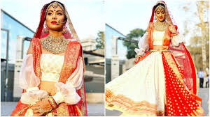 Updated on dec 25, 2020 06:06 pm ist. Kasautii Zindagii Kay Hina Khan Aka Komolika Makes For A Drop Dead Gorgeous Bengali Bride In These Photos