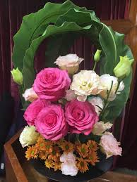 創意插花藝術 住在雅偉神隱密處 church flowers flowers floral wreath