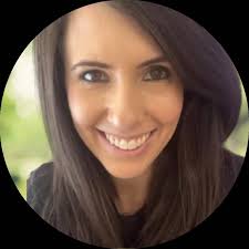 Dr. Amy Pham, DC, Chiropractor