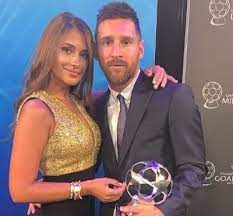 Antonella roccuzzo was born in rosario, argentina on 26th february antonella has two sisters, paula and carla roccuzzo back home. Antonella Roccuzzo Wiki Age Lionel Messi Wife Bio Kids Family