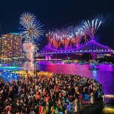 Enjoy a free concert with fireworks lighting up the sky at 7p. How Did You Spend Your Sunny Sunday In Brisbane After Last Nights Incredible Riverfire Twsvisuals Thisisbrisbane Brisbane City Brisbane Brisbane Australia