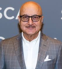 See more ideas about anupam kher, bollywood actors, bollywood. Coronavirus Anupam Kher S Mother Brother Test Positive Telegraph India