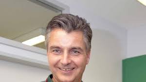 Peter Engelhardt's Instagram, Twitter & Facebook