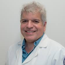 Dr. Enrique Escobar-Medina