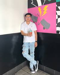 Adrian Manlapaz (@adrian_manlapaz) • Instagram photos and videos