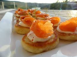 Mini Blinis Au Yaourt Grec Philandcocuisine Recettes De Cuisine Recette Aperitif Idee Recette Noel