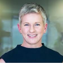 Movers & Shakers: Former mandarin to review health practitioner rules