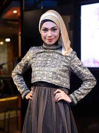 Indah Nevertari Tersentuh Sampai Menangis Nyanyikan Lagu Rabbana Showbiz Liputan6 Com