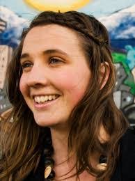 Tara Mahoney's Instagram, Twitter & Facebook