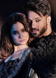 sunny-leone-sitting-on-daniels-shoulders-in-red-monokini-at-maldives